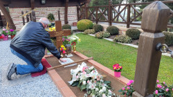 jarek 
The Orthodox convent in Suroti 
2023-03-15 17:57:36