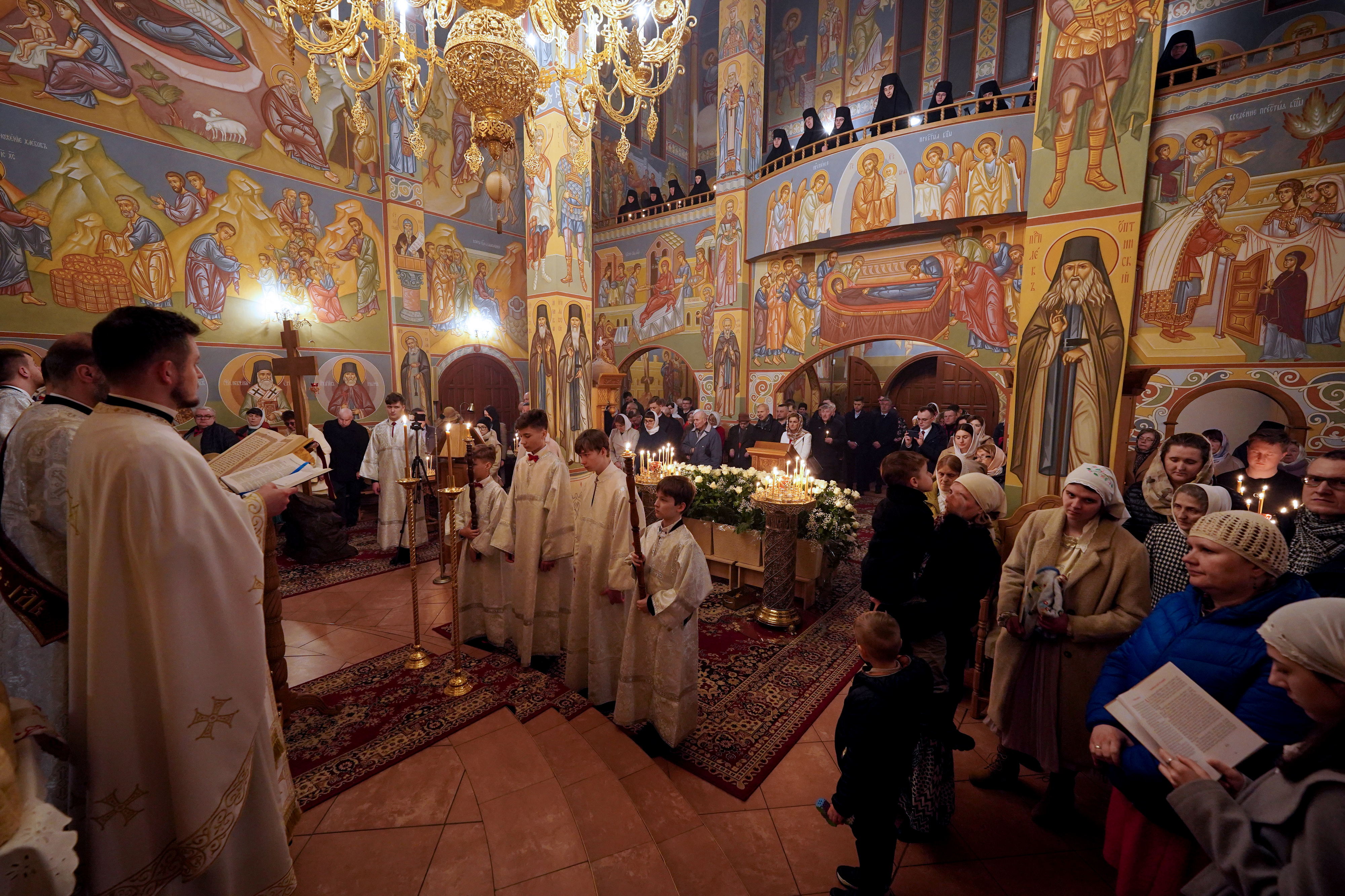 Easter night in Zwierki Convent
