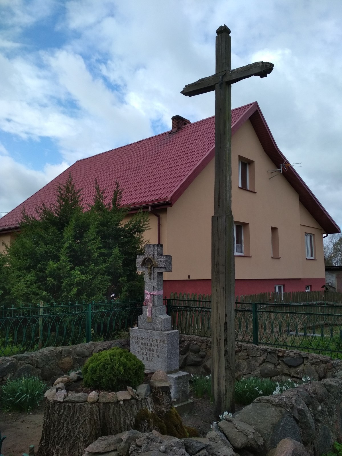 dwa krzyże w Zwierkach