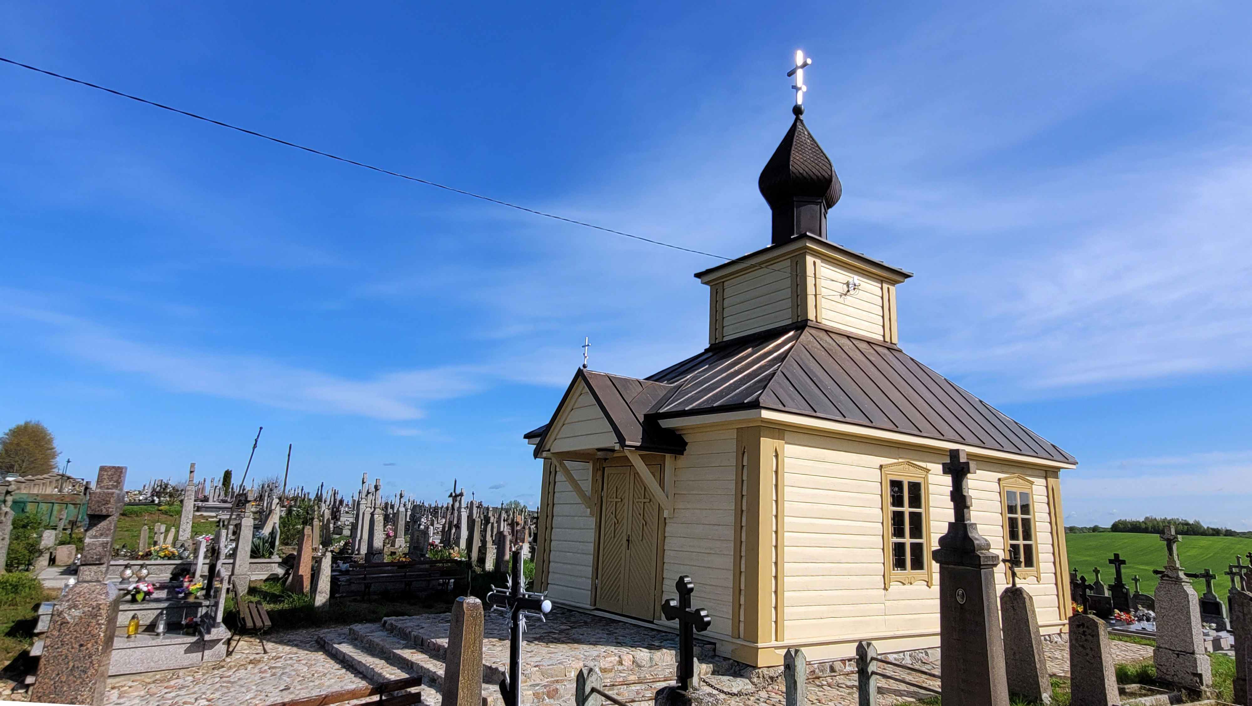 The Orthodox cementary chapel in Jaczno