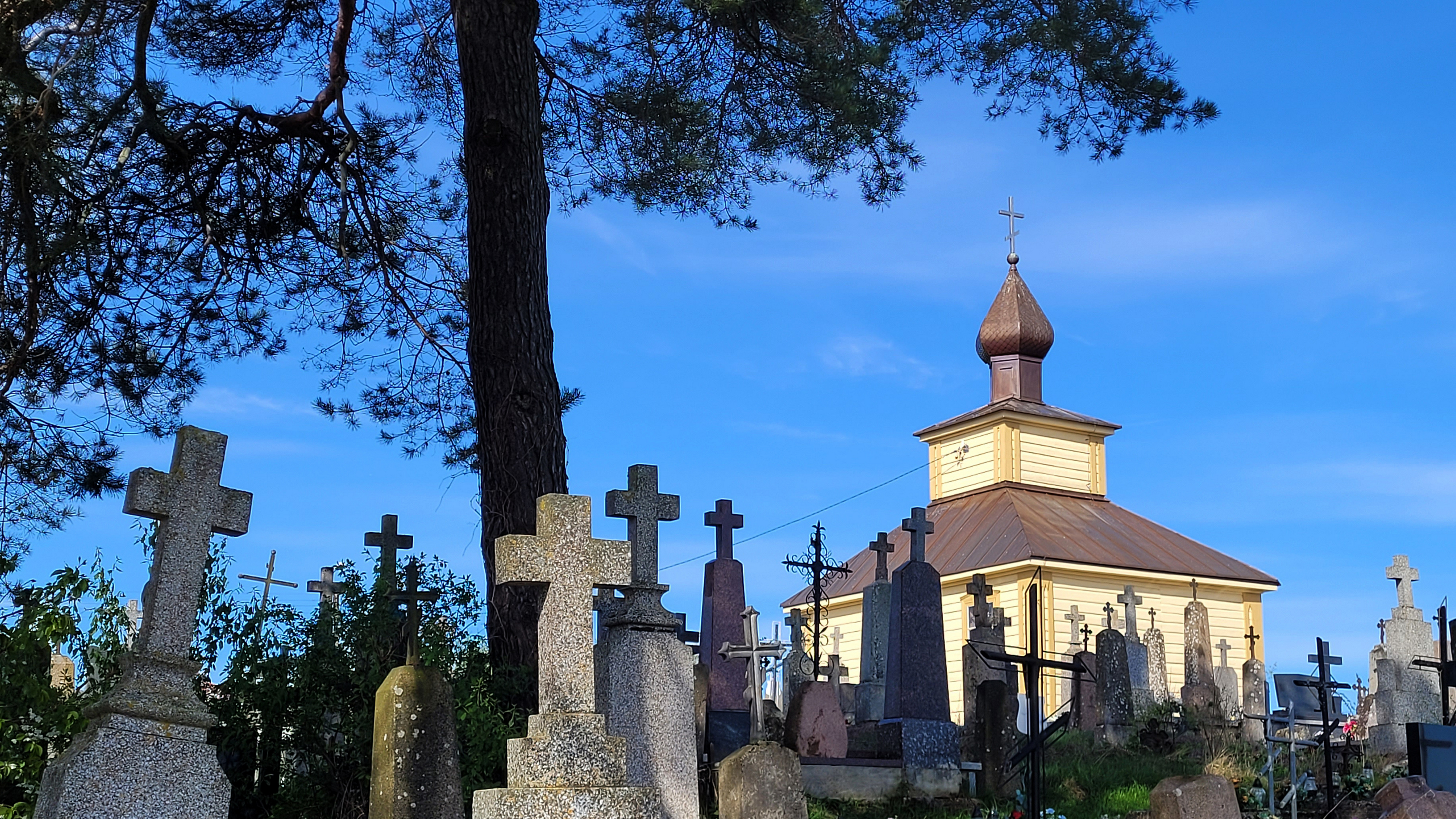 The Orthodox cementary chapel in Jaczno