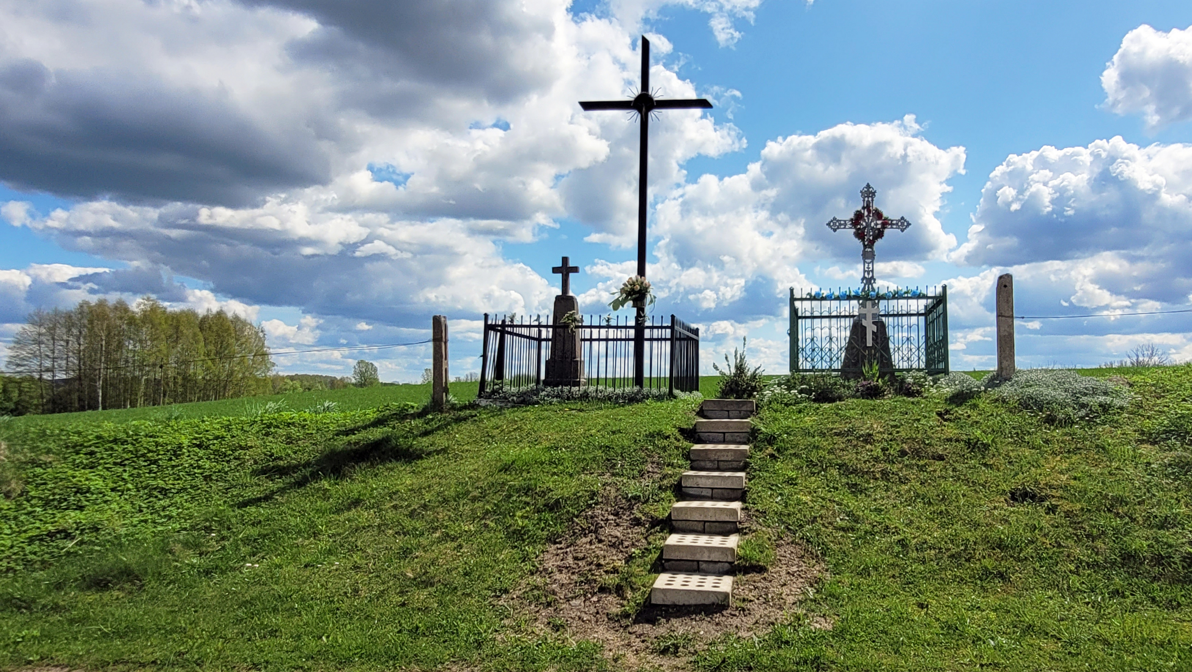 Crosses close to Samogród