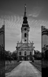 Slobodan. 
Румунска православна црква Свети Георгије у Уздину 
2023-05-10 08:22:31