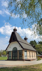 jarek 
The Orthodox cementary chapel in Wasilków 
2023-05-12 23:31:06
