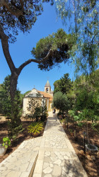 jarek1 
St. Elijah the Prophet Orthodox church in Hajfa 
2023-05-27 20:45:32