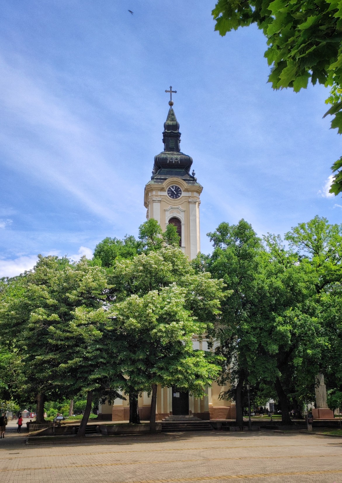 Храм Светог оца Николаја у Кикинди