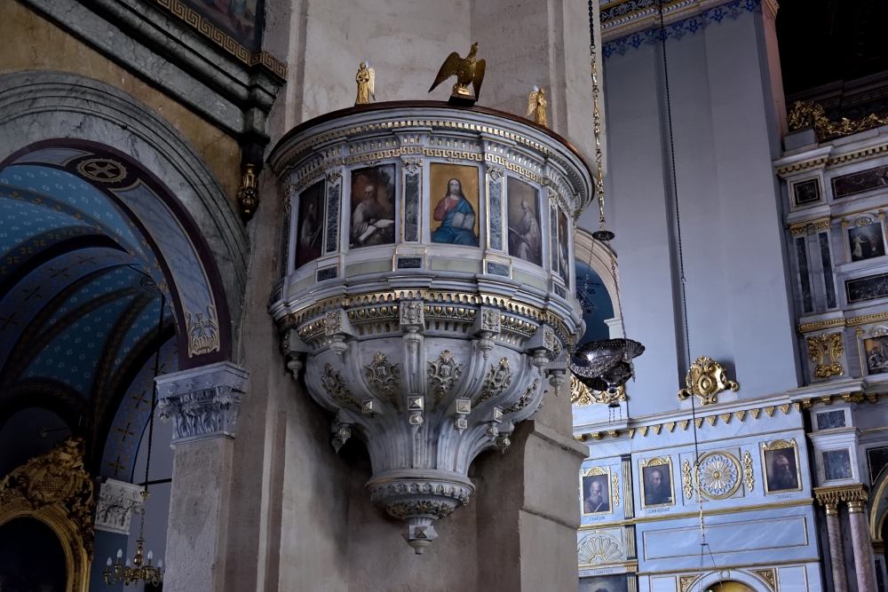 Ambona w cerkwi Świętej Trójcy w Konstantynopolu
