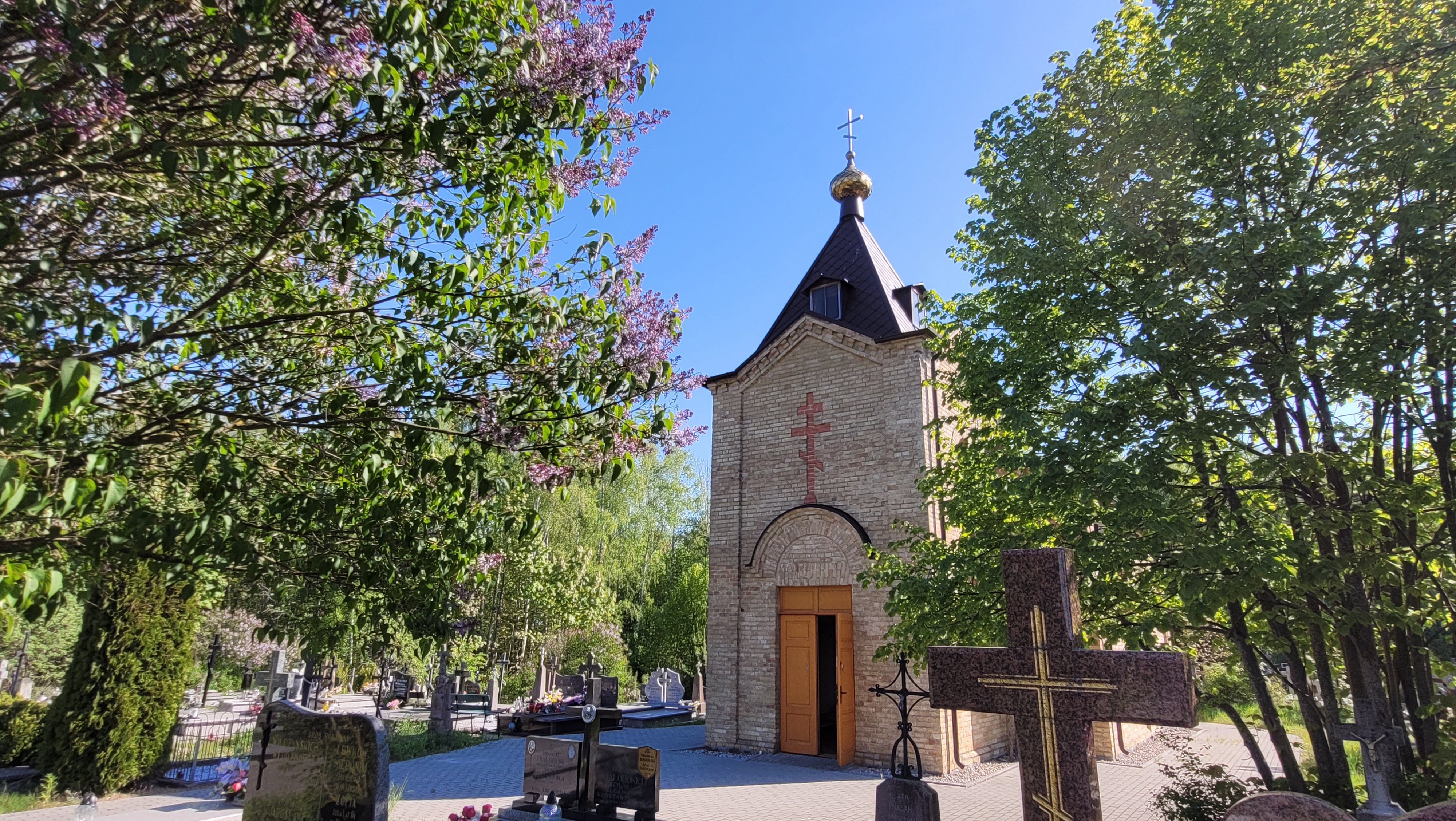 The Orthodox cementary church in Ostrów Północny