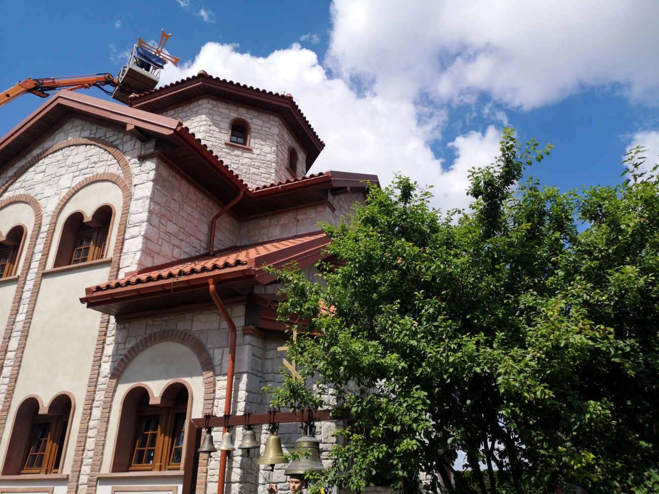 Poświęcenie krzyży na kopuły zaleszańskiego monasteru (4)