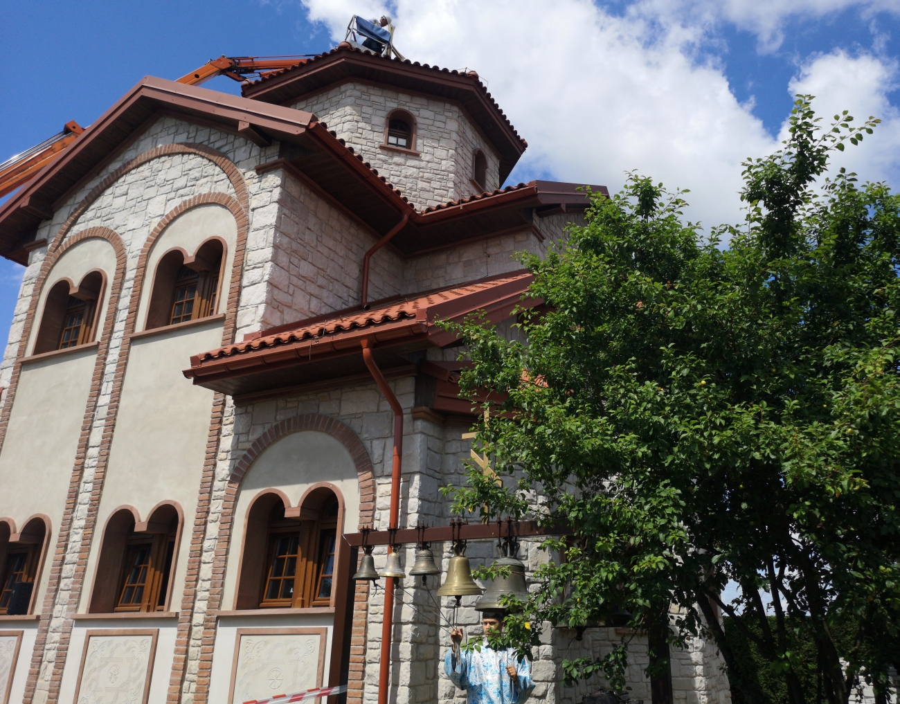 Poświęcenie krzyży na kopuły zaleszańskiego monasteru (5)