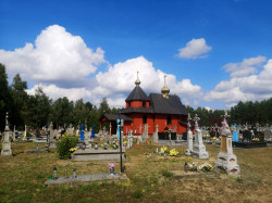 Sheep1389 
Orthodox church and cemetery in Czeremcha-Wieś 
2023-08-09 14:18:29
