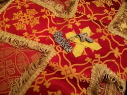 Sheep1389 
Cross with piece of relics of st. John the Forerunner 
2023-08-09 14:19:40