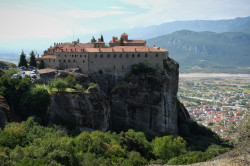 Slobodan. 
Meteora 
2023-09-30 21:51:03