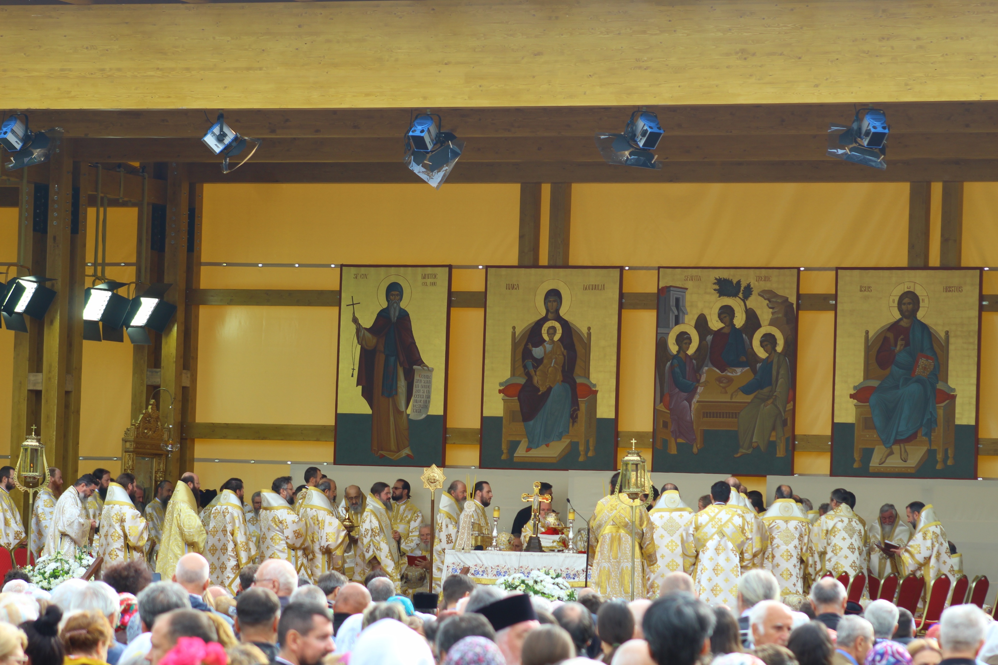 Divine Liturgy at the feast of St. Demetrius the New, Bucharest 27.10.2023