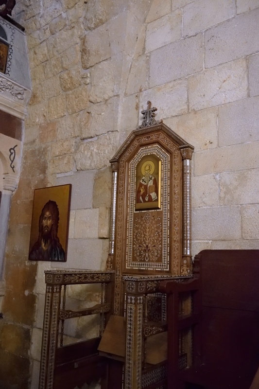 Tron biskupi, cerkiew św. Jerzego w Balamand