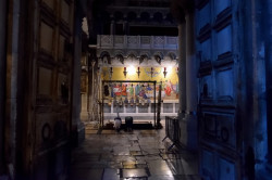 Sheep1389 
Prayer at the Holy Sepulchre Church, May 2023 
2023-10-08 16:04:45