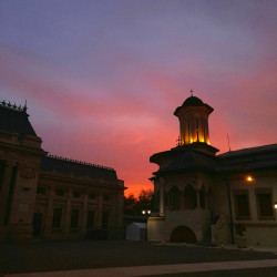  
Beautiful sunset  
2023-10-20 20:05:08