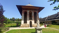 bogdan 
Mănăstirea MOLDOVIŢA 
15 
2023-10-23 13:30:13