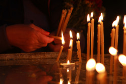  
Candels and prayers 
2023-10-28 12:24:56