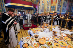 jarek1 
Blessing of kolivo in the momory of St. Thedore Thyrone in St. Nicholas Cathedral in Białystok 
2023-11-27 11:10:47