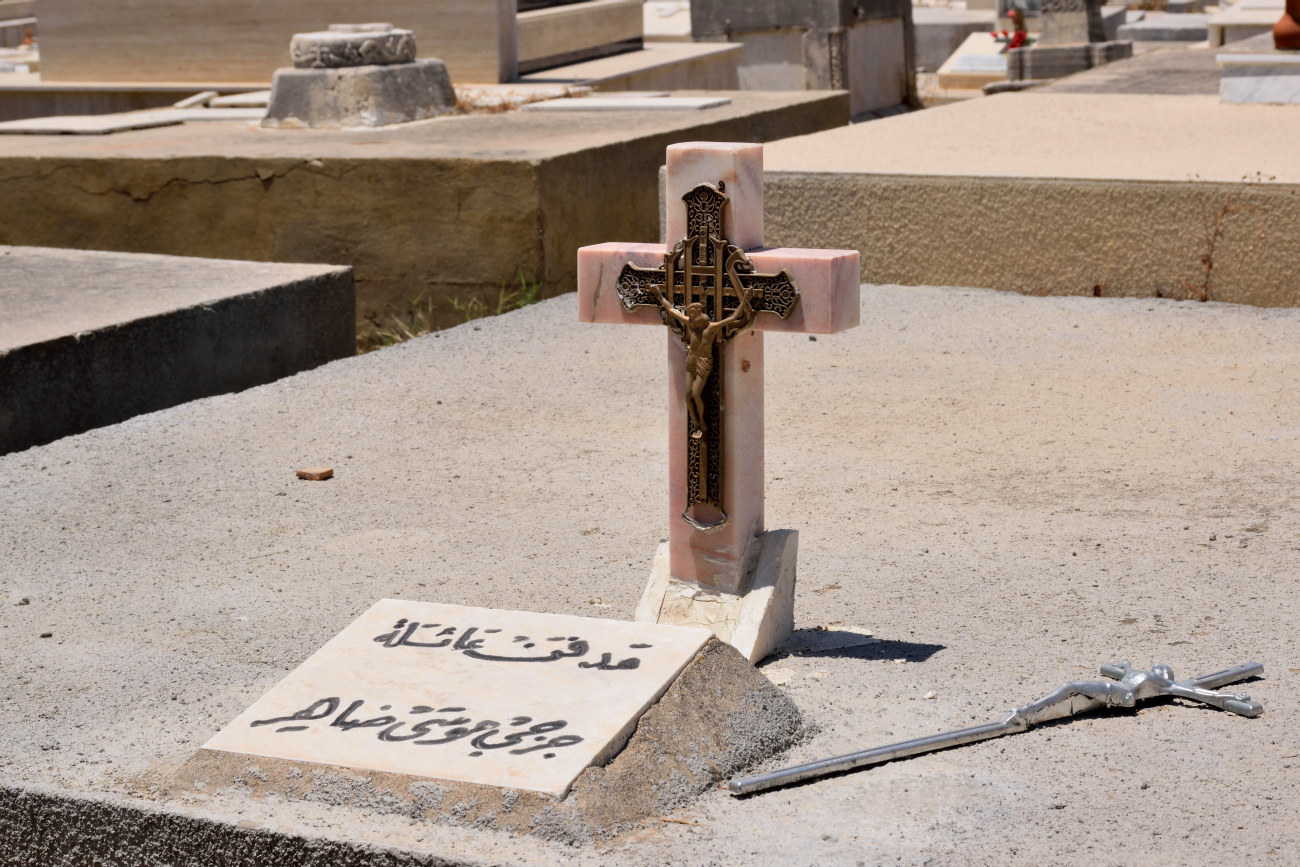 Orthodox cemetery in Tripoli (12)