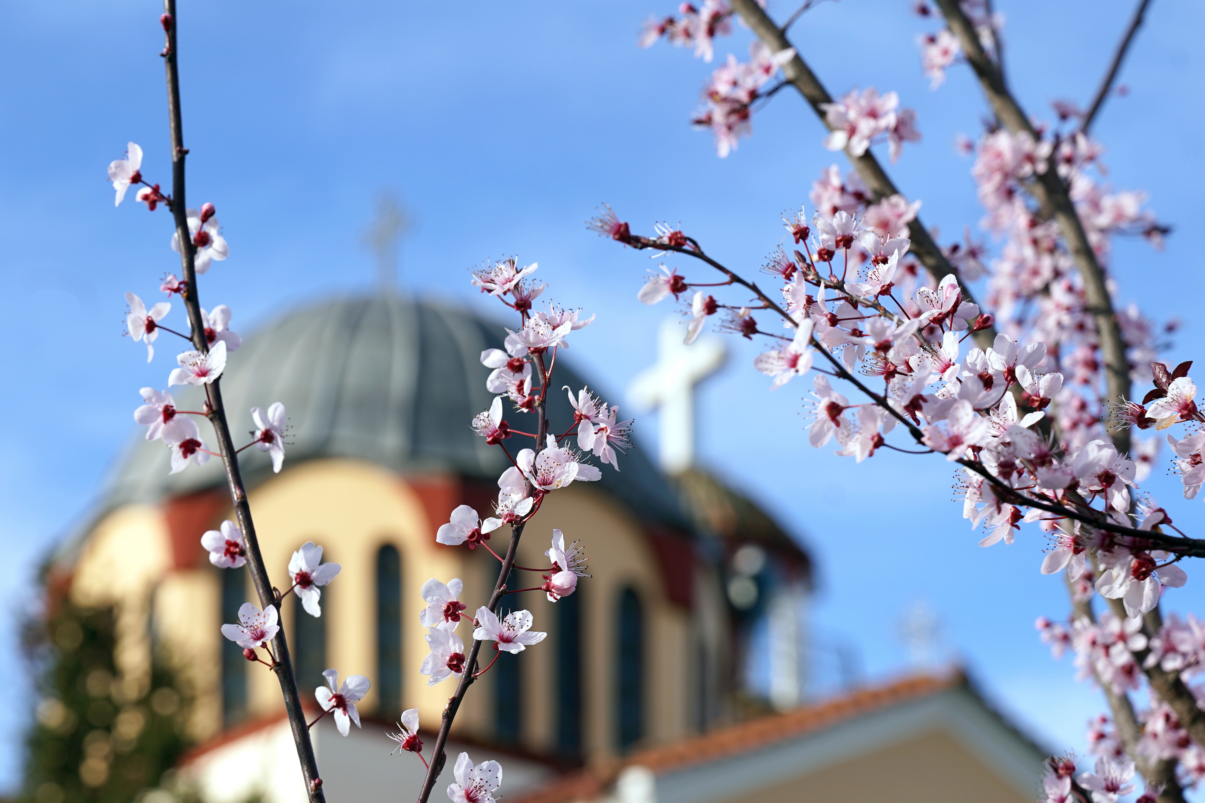 The Holy Trinity church in Polystylo