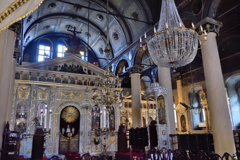 Wnętrze monasterskiej cerkwi Życiodajnego Źródła w Konstatnynopolu