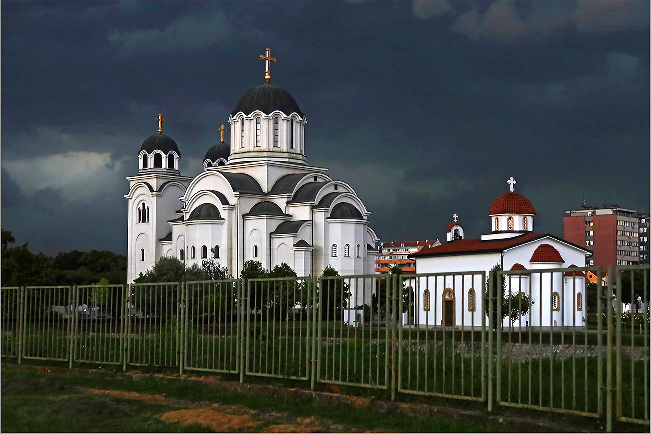 The Churches of Resurrection of Jesus Christ and St.Nectarius of Eagina  before the rain