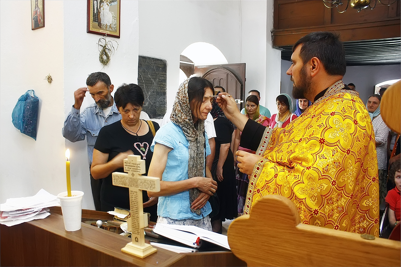 The last anointing of the sick in Gračanica near Valjevo before the monastery church was submerged