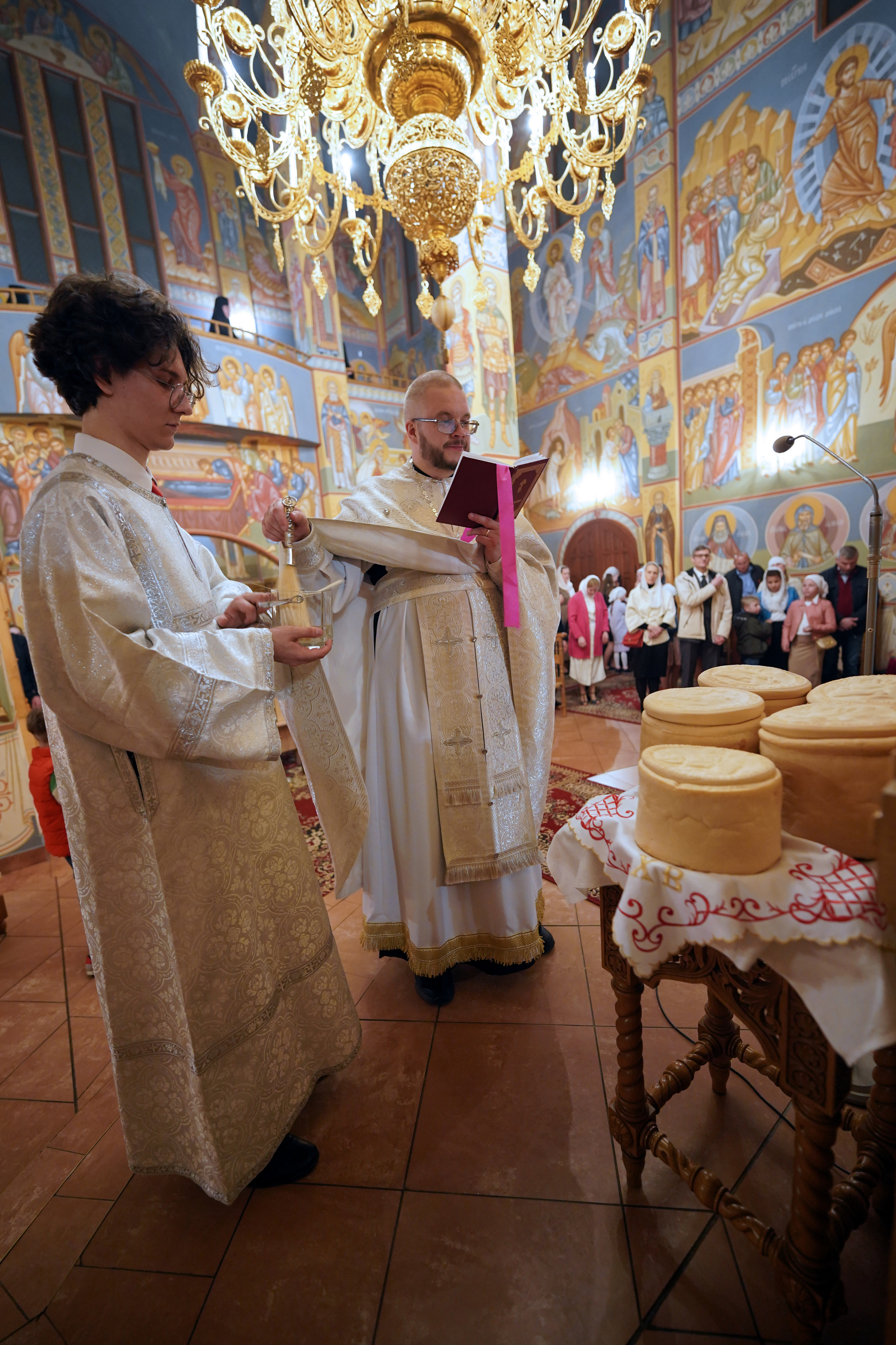 Easter night in Zwierki Convent