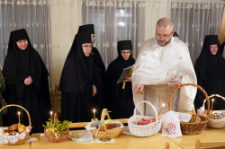 jarek1 
The Great Saturday in Zwierki Convent 
2024-05-22 21:14:28