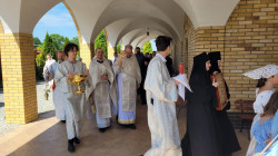 jarek1 
Paschal period procession in Zwierki Convent 
2024-06-19 13:35:09