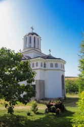 ArtemiJ 
Saint Cross Monastery 
2024-06-23 00:41:56