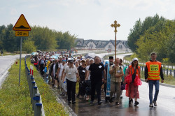 jarek 
Pilgrims on the way from Białystok to Supraśl Monastery 
2024-08-17 20:55:24