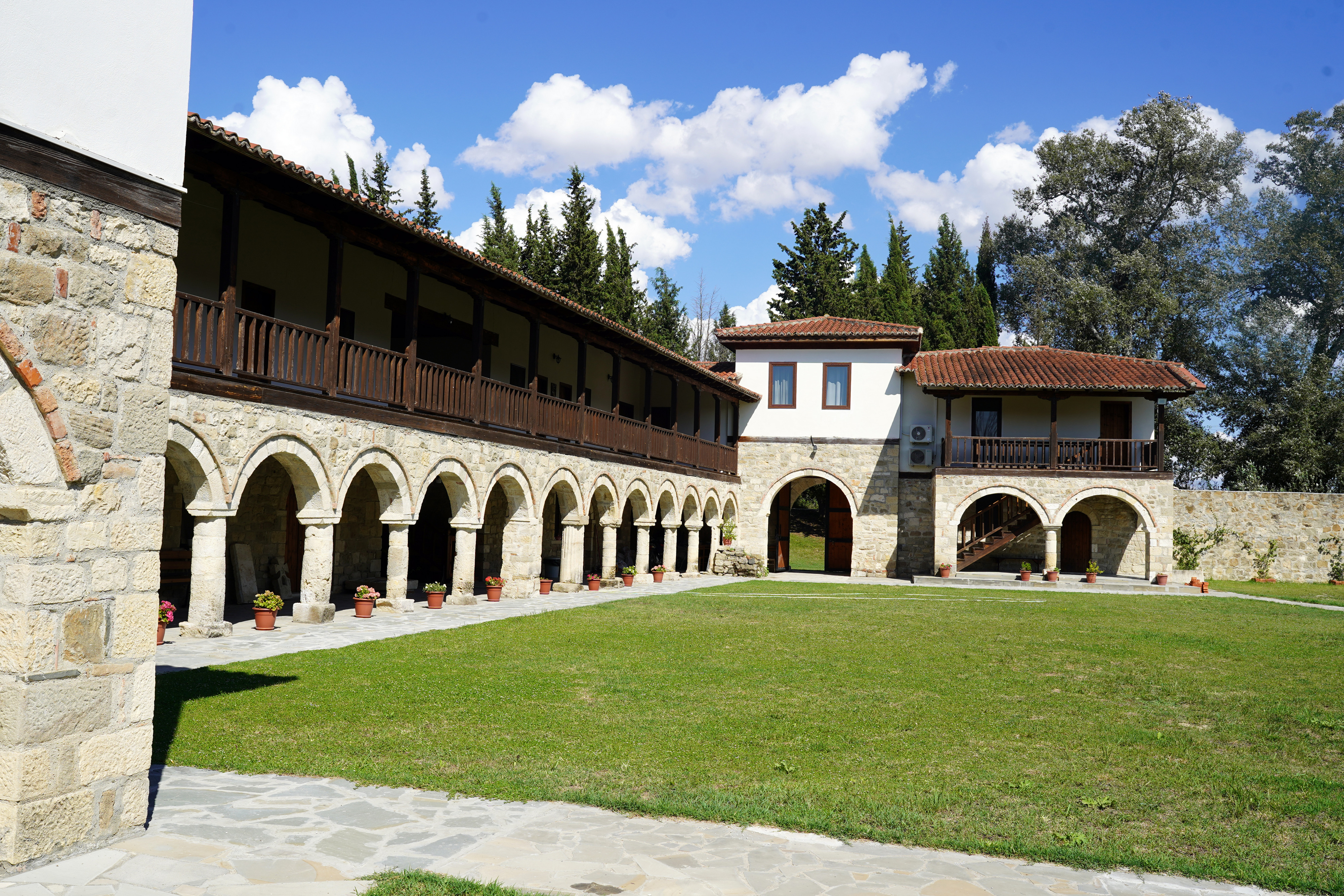 Kolkondas Monastery 