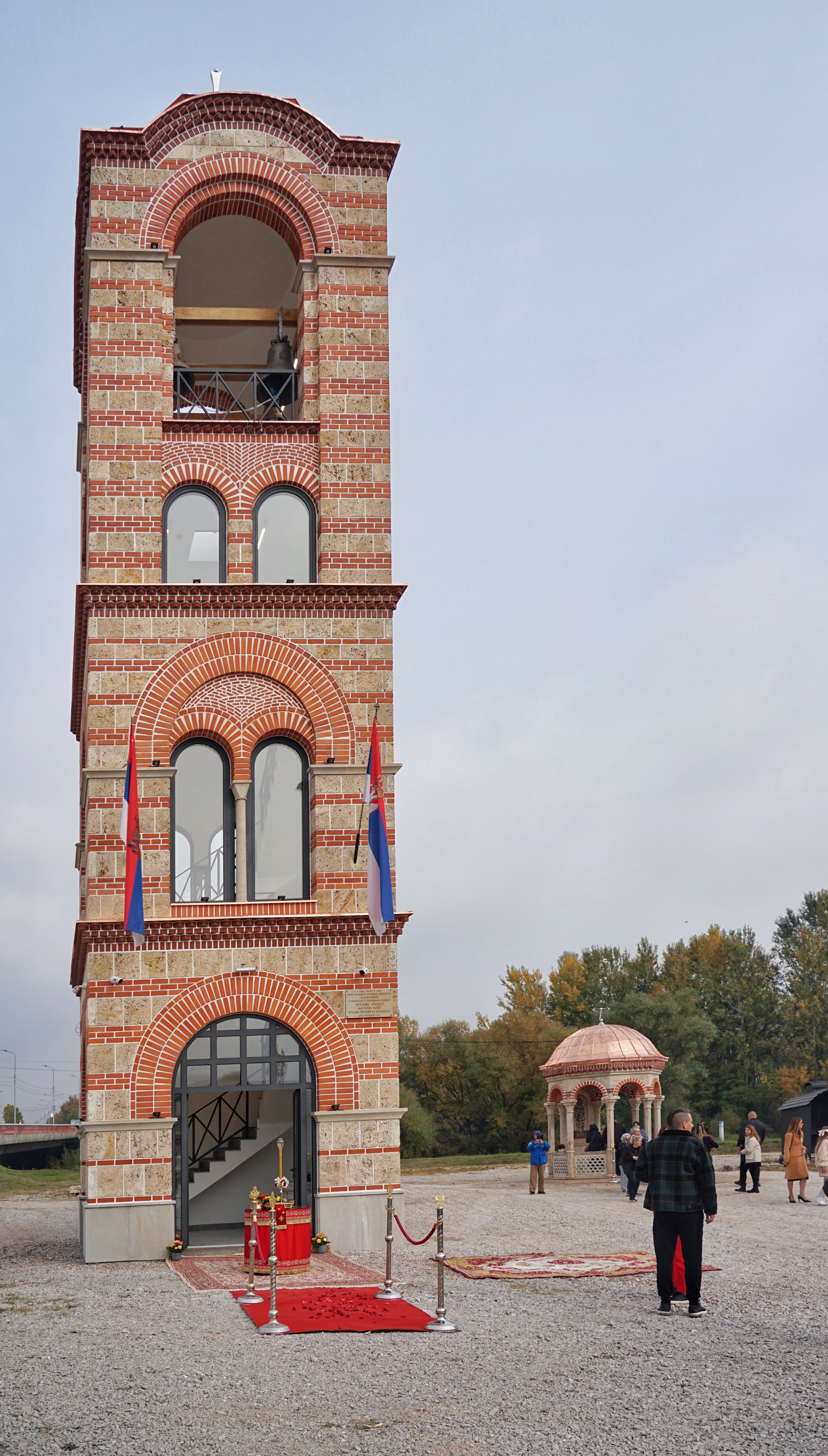 Osvećenjе zvonika i agijazme.