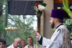jarek 
The All-Night Village in Grabarka Convent  
2024-10-02 10:15:51