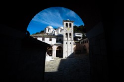 alik 
Ikosifinisa Mother of God convent close to Kavala 
2024-10-06 08:00:45