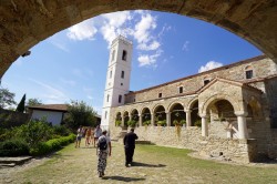jarek11 
Ardenica Monastery 
2024-10-07 13:01:13