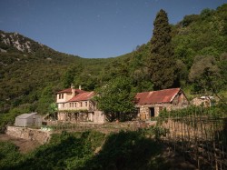 Lazo 
A silent night at the monastery, Kerasia 
2024-10-09 01:21:22