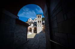 alik 
Ikosifinisa Mother of God convent close to Kavala 
2024-10-18 14:17:17