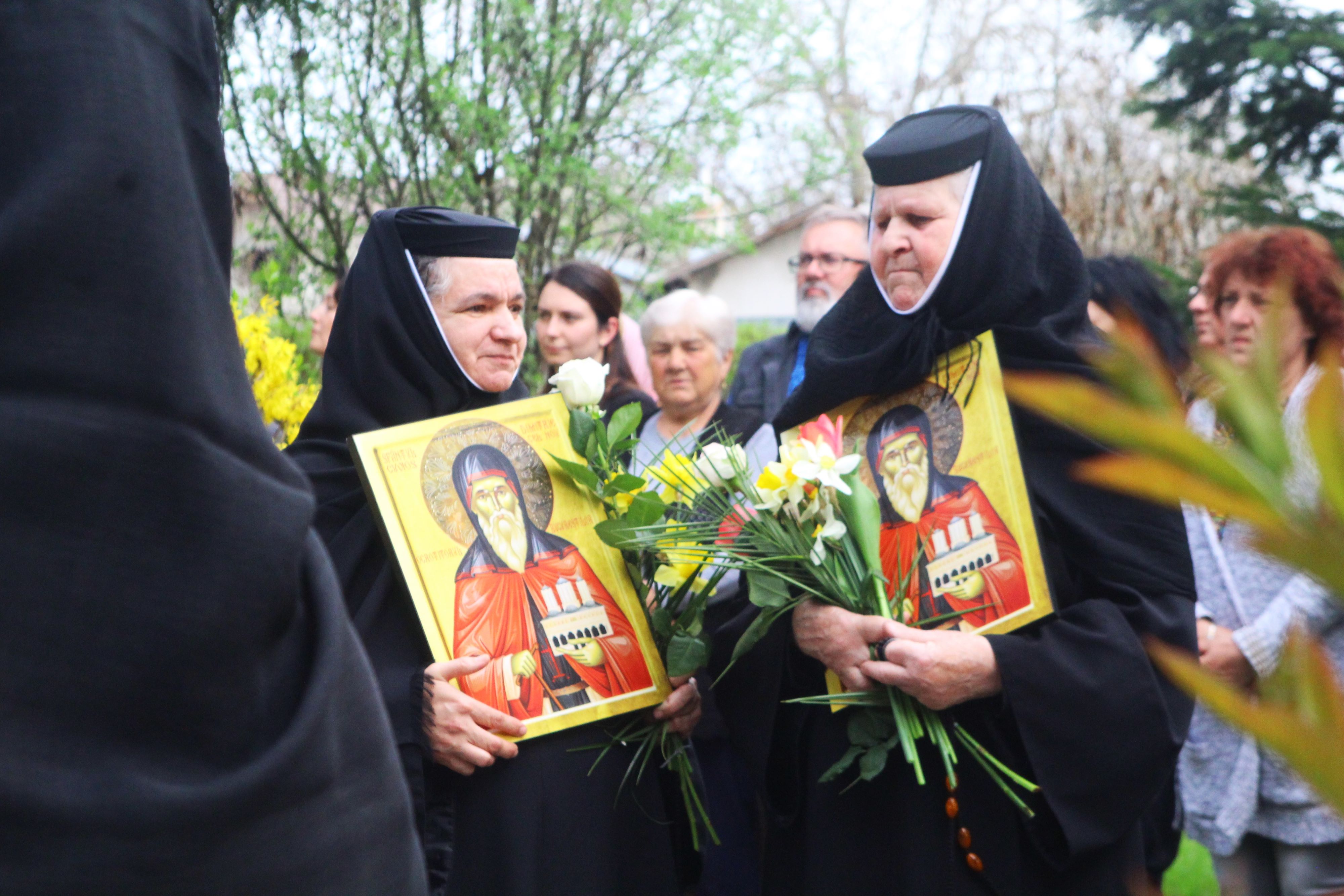 Welcoming St Demetrius