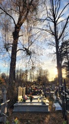 jarek 
The Orthodox cementary in Zabłudów 
2024-11-23 18:31:51