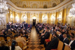 jarek1 
The anniversary concert in the Royal Castle in Warsaw  
2024-11-25 20:37:20