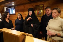 jarek1 
St. Catherine feast in Zaleszany Convent 
2024-12-16 17:08:41