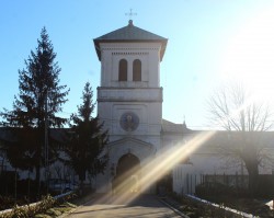 anamariaavram 
The entrance of Dealu Monastery, Târgoviște, Romania 
2025-01-02 15:59:51
