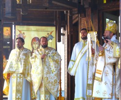 anamariaavram 
The Divine Liturgy, Plumbuita Monastery 
2025-02-05 22:35:56