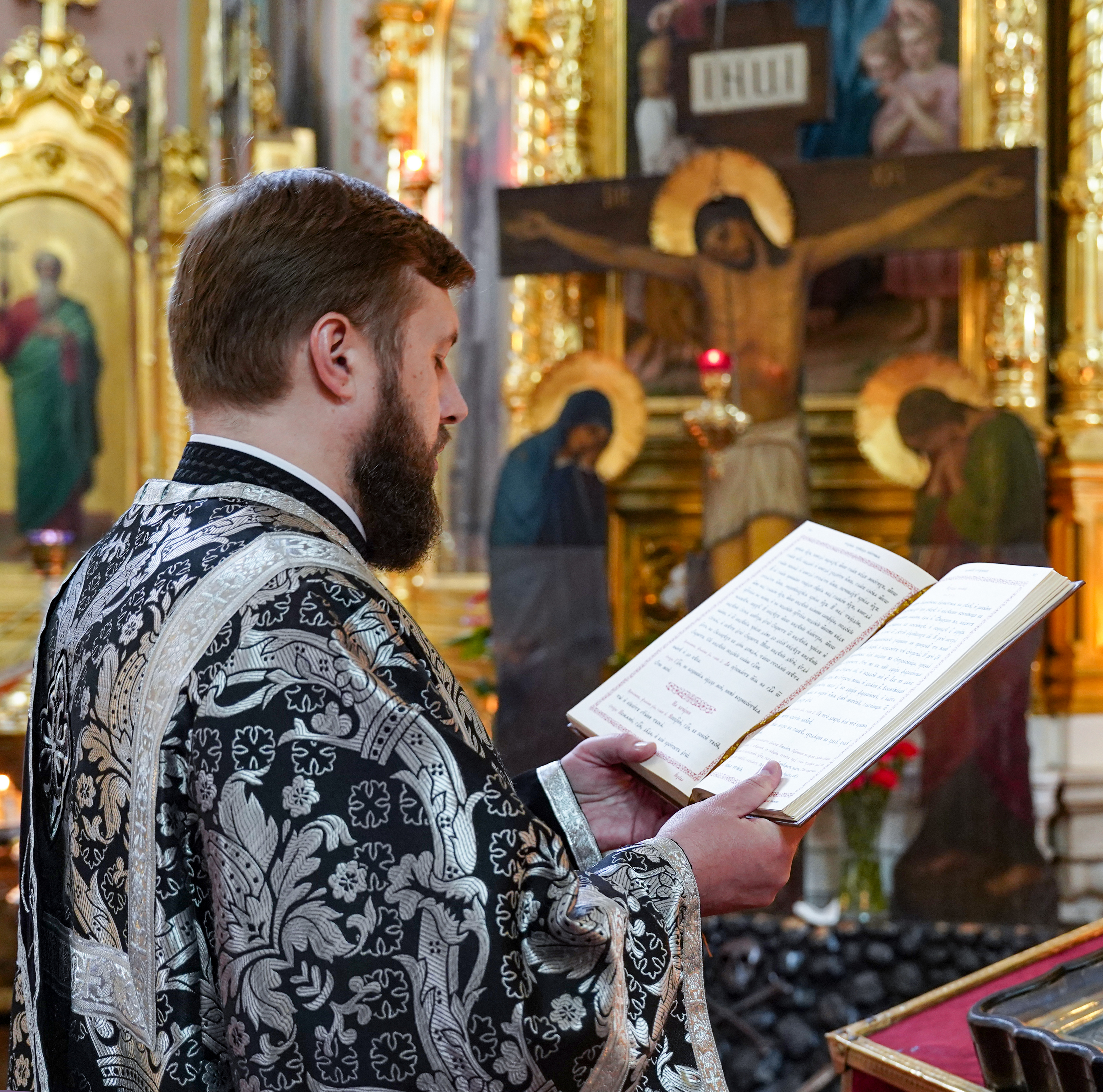 Divine Liturgy of Presanctified Gifts in St. Mary Magdalene Orthodox Cathedral in Warsaw