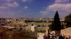 anamariaavram 
Pilgrims in Jerusalem 
9 
2025-04-06 00:03:24