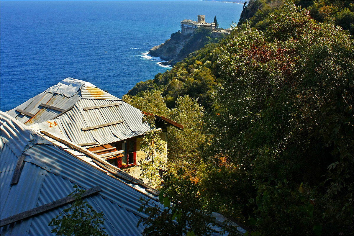 Eastern coast of Agion Oros - View on the Stavronikita monastery